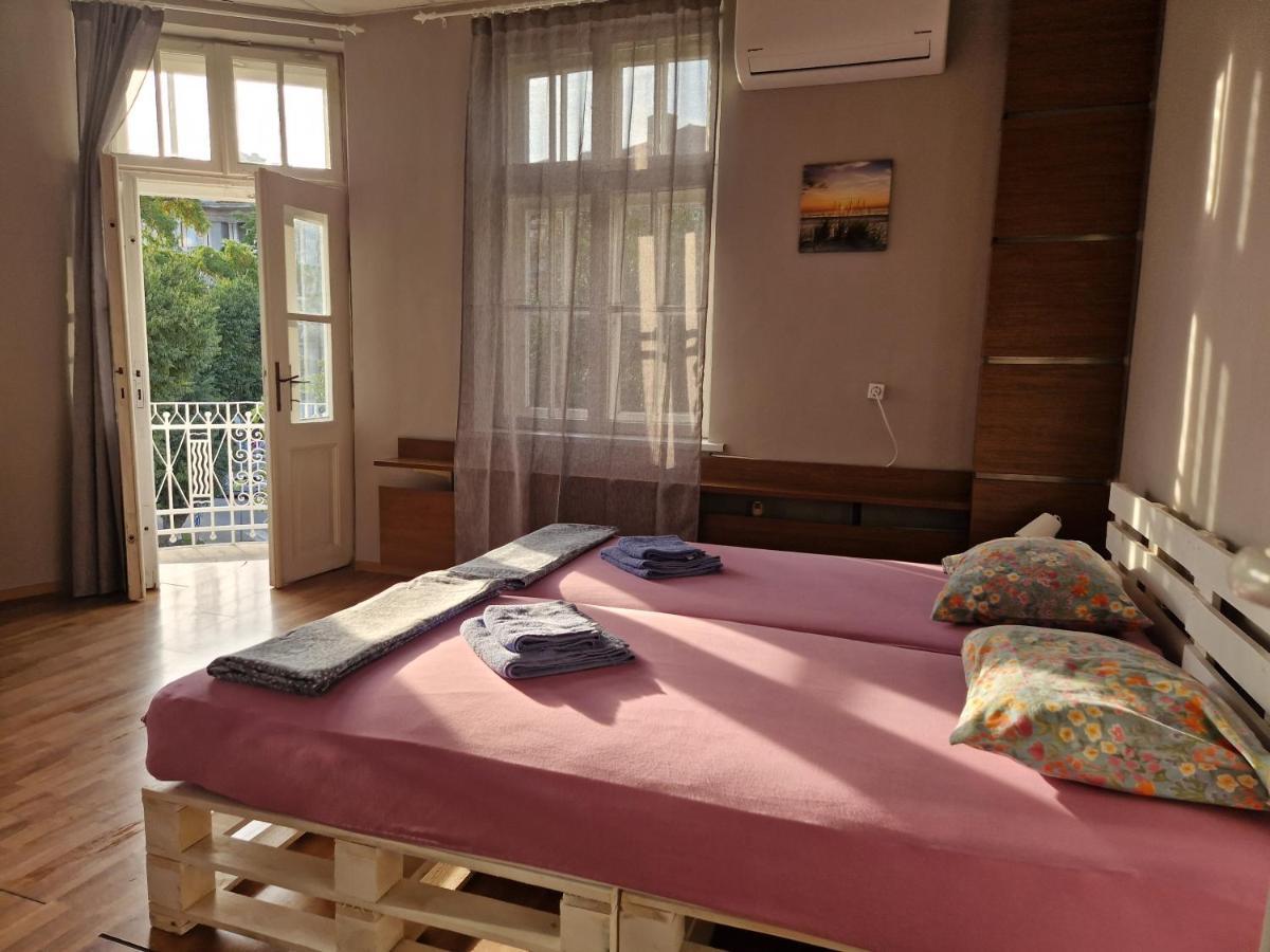 Lambo'S Corner Varna - Guest Rooms Exterior foto