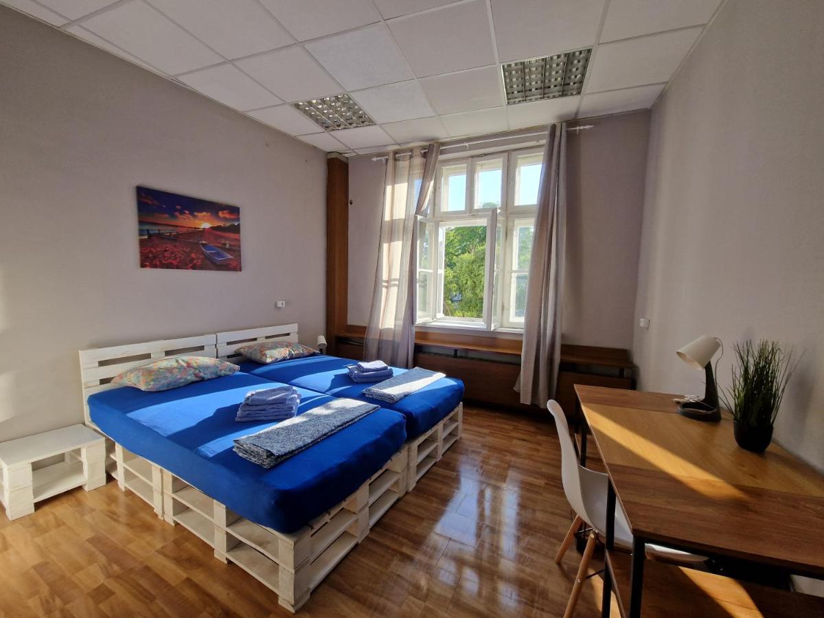Lambo'S Corner Varna - Guest Rooms Exterior foto